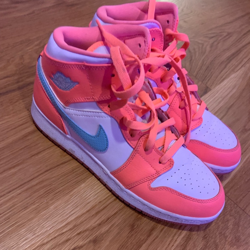 Nike